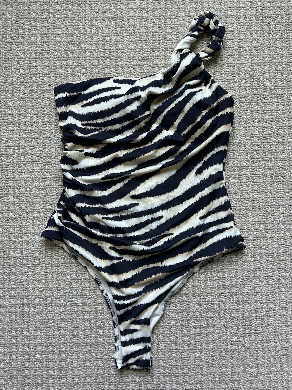 Mango One-Shoulder Zebra-Pattern Swimsuit - Black & Cream